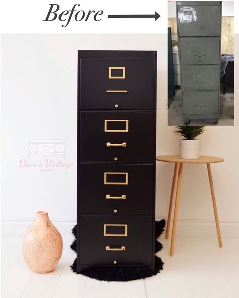 Did you know you can paint your old filing cabinet with BB Frösch?!   Get yourself organized in the cutest way. #bbfrosch #chalkpaint #diy #homedecor #office Filing Cabinet Makeover, Office Goals, File Cabinet Makeover, Прикроватные Тумбочки, Diy Office, Cabinet Makeover, Office Makeover, Modern Home Office, Home Office Space