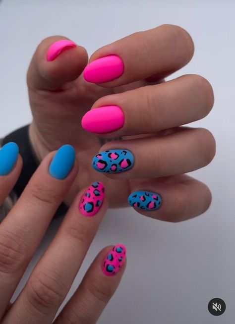 Bright Manicure Ideas, Short Neon Nail Designs, Fun Summer Nails Bright Almond, Neon Cheetah Nails, Bright Nails 2023, Neon Nails Designs Short, Summer Nails Leopard, Short Manicured Nails Gel, Sassy Nails Designs