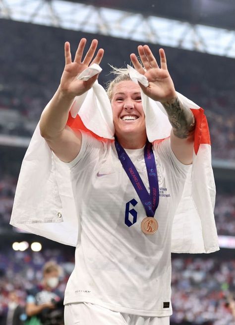 Millie Bright, England Lionesses, England Ladies Football, England Women, Football Life, Women Football, England Players, Soccer Shop, England Football