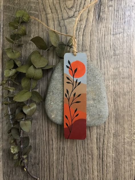 Painted Book Marks, Bookmark Crochet Tutorial, Inspirational Bookmarks, Painted Mountains, Bookmark Easy, Bookmarks Ideas, Lovely Paintings, Bookmark Crochet, Handmade Bookmarks Diy