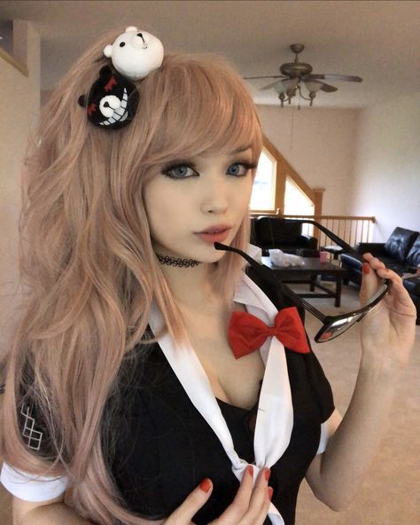 Junko Enoshima Cosplay, Danganronpa Cosplay, Danganronpa Junko, Junko Enoshima, Cartoon Cosplay, Facial Recognition Technology, Cosplay Inspo, Face Swap, Cosplay Cute