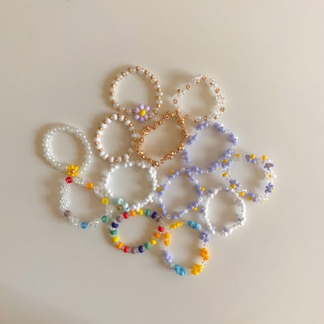 @zircon.bleu on instagram Cincin Diy, Clay Rings, Indie Jewelry, Beaded Necklace Diy, Dope Jewelry, Bead Work Jewelry, Diy Rings, Handmade Wire Jewelry, Handmade Jewelry Diy