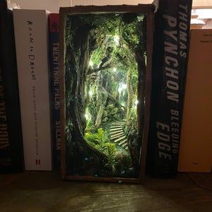 Forest Book Nook, Enchanted Forest Book, Hobbit Book, Forest Book, Bookshelf Art, Magical Book, Fairy Book, Star Diy, Book Nook