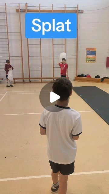 Kev Weir | PE and Coaching on Instagram: "This is a must have game if you want to develop target throwing.  #justplaysports #peteachersofinstagram #teacher #teachersofinstagram #physed #physedteacher #physicaleducation #pe #peteacher #physicaleducationteacher #teacherlife" Easy Pe Games For Kindergarten, P.e. Activities For Elementary, Small Space Pe Games, Pe Throwing Games, Overhand Throwing Games Pe, Schoolagers Activities, Preschool Physical Activities, P E Games Physical Education, Kindergarten Pe Games