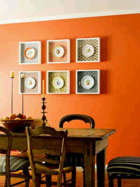 Plates & shadow box frames Blank Wall Solutions, Plate Wall Display, Picture Gallery Wall, Decorating Walls, Diy Wand, Plate Wall Decor, Orange Walls, Interior Modern, Room Decorating