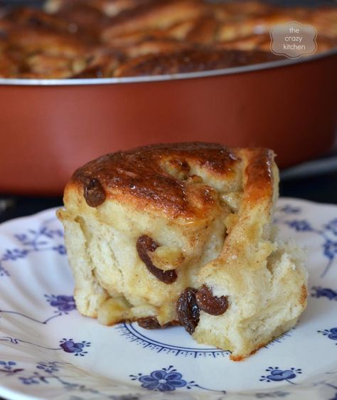 Maple & Banana Sticky Buns Banana Sticky Buns, Sticky Rolls, Crazy Kitchen, Great British Bake Off, Sticky Buns, Everyday Food, Bread Baking, Food Blog, A Food