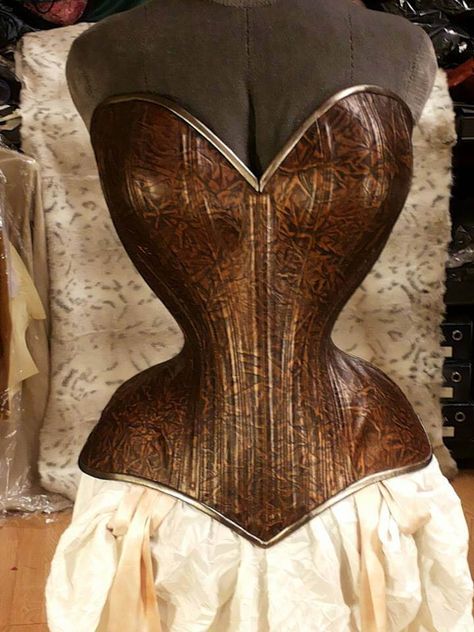 10 Specialty Corsetieres | The Lingerie Addict: Lingerie for Who You Are Tightlacing Corset, Modern Corset, Fashion Corset, Corset Training, Waist Cincher Corset, Steampunk Corset, Fashion 80s, Lace Tights, Late 80s