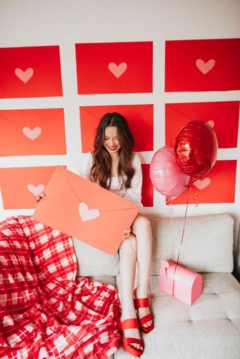 Galentines Shoot, February Photoshoot, Vday Photoshoot, Valentine's Photoshoot, Valentines Minis, Vday Shoot, Valentine Photo Backdrop, Valentine Shoot, Valentine Minis