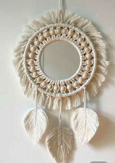 Round Mirror Decor, Macrame Mirror, Macrame Tapestry, Entryway Wall Decor, Astuces Diy, Hanging Wall Mirror, Boho Macrame, Living Room Mirrors, Feather Pendant