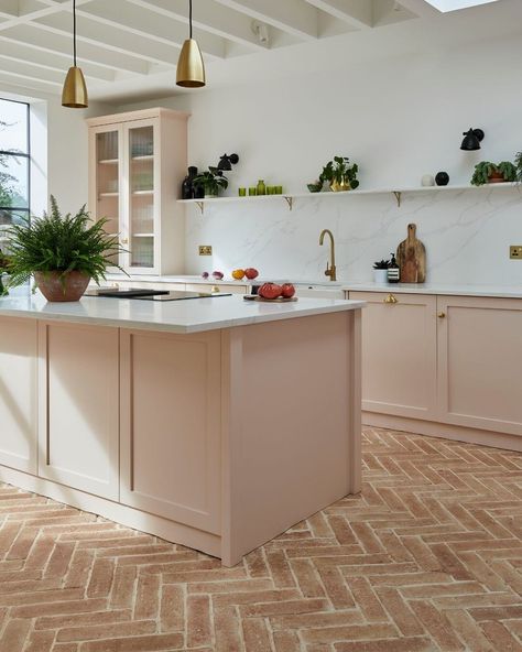 Are you a lover of parquet flooring? @capietra's traditional terracotta tiles are hardwearing and durable, ideal for high traffic areas such as kitchens and hallways, giving a warm earthiness and instant charm 💫 Shop Marlborough Terracotta Parquet tiles on our website. #periodpropertystore #parquetflooring #parquetfloor #capietra #capietratiles #kitchen #kitchenflooring Kitchen Terracotta Floor, Mediterranean Kitchen Inspiration, Pink Cabinet, Cabinet Shaker, Terracotta Kitchen, Modern French Provincial, New Terracotta, Parquet Tiles, Mediterranean Kitchen