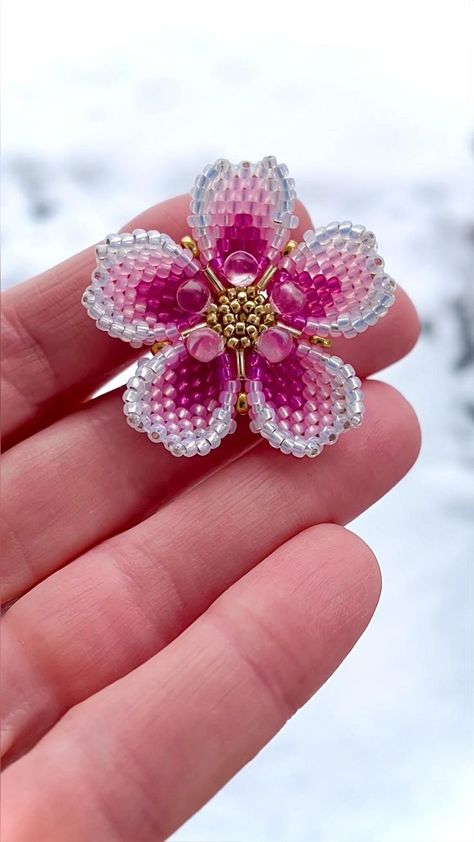 beaded flower : cherry blossom © Heart in Hawaii 🌸 laura habel #sakura #beadwork #cherryblossom in 2022 | Beaded flowers, Beaded jewelry, Seed bead jewelry Seed Bead 3d Patterns, Beading Flowers Tutorial, Floral Beading Patterns, Flower Cherry Blossom, Seed Bead Jewelry Patterns, Beaded Flowers Patterns, Hand Beaded Embroidery, Bead Embroidery Tutorial, Beaded Jewlery