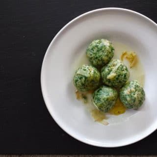 Spinach Dumplings, Italian Spinach, High Potassium Foods, How To Make Spinach, Produce Recipes, Vegetarian Italian, Meat Recipes For Dinner, Foraged Food, Seafood Stew