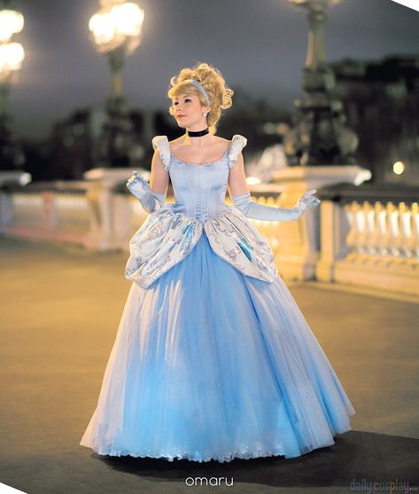 Cinderella from Disney's Cinderella http://dailycosplay.com/2014/February/10b.html Cosplay Disney, Cinderella Cosplay, Character Cosplay, Costume Disney, Bride Hairstyle, Cinderella Costume, Disney Face Characters, Cinderella Disney, Princess Cosplay