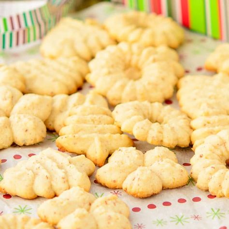 Norwegian Almond Cookies | Magnolia Days Scandinavian Sweets, Gluten Free Spritz Cookies, Lavender Spritz, Norwegian Cookies, Nordic Diet, Scandinavian Recipes, Almond Meal Cookies, Christmas Biscuits, Norwegian Food