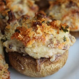 Appetizers Vegetable, Best Stuffed Mushrooms, Stuffed Mushrooms Easy, Mushroom Appetizers, Buttered Vegetables, Stuffed Mushroom, Vegetable Side Dishes Recipes, Appetizers Recipes, Party Appetizers