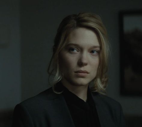 Lea Seydoux, Golden Honey, Famous Words, French Actress, Casting Call, I Love Girls, Aesthetic Girl, Favorite Movies, Hair Cuts