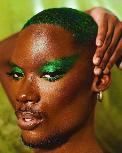 Creative Green Eye Makeup, Green Avant Garde Makeup, Green Drag Makeup, Green Editorial Makeup, Leprechaun Makeup, Green Halloween Makeup, Emerald Green Eye Makeup, Emerald Green Makeup Looks, Dark Green Eyeshadow