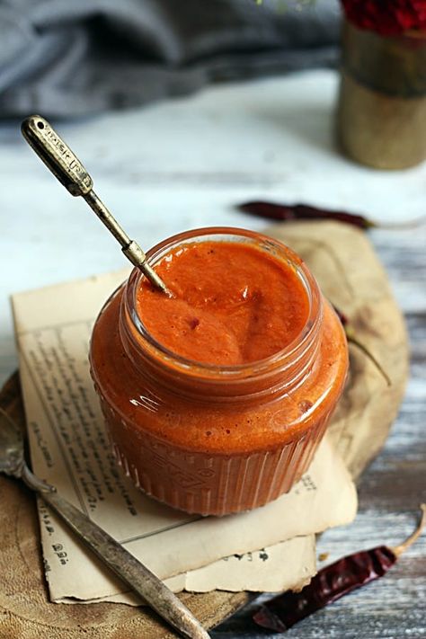 roasted bell pepper sauce recipe Roasted Bell Pepper Sauce, Bell Pepper Sauce Recipe, Bell Pepper Sauce, Best Vegetable Recipes, Snacks Vegan, Pepper Sauce Recipe, Vegetable Casserole Recipes, Pepper Recipes, Bell Pepper Recipes