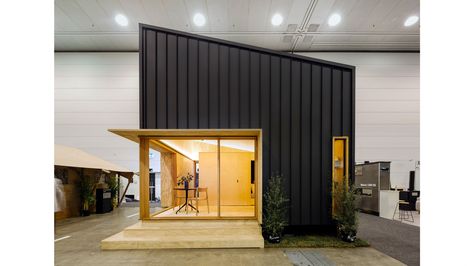 New Architect-Designed Tiny Homes That Are Affordable, Sustainable + Relocatable Tiny House Australia, Cheap Cabins, Exterior House Design, Off Grid Tiny House, Tiny House Big Living, Tiny House Furniture, Tiny House Exterior, Tiny House Storage, House Design Exterior