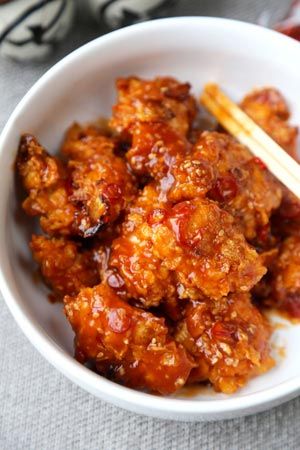 Get this very hot and spicy vindaloo curry recipe by British Chef Jamie Oliver at Pickled Plum. Not for the faint of hearts! Oven Baked General Tso Chicken, Baked General Tso Chicken, Tso Chicken Recipe, Baked Chicken Pieces, General Tsao, Poulet General Tao, Cornflake Chicken, Healthy Chinese, Making Chicken