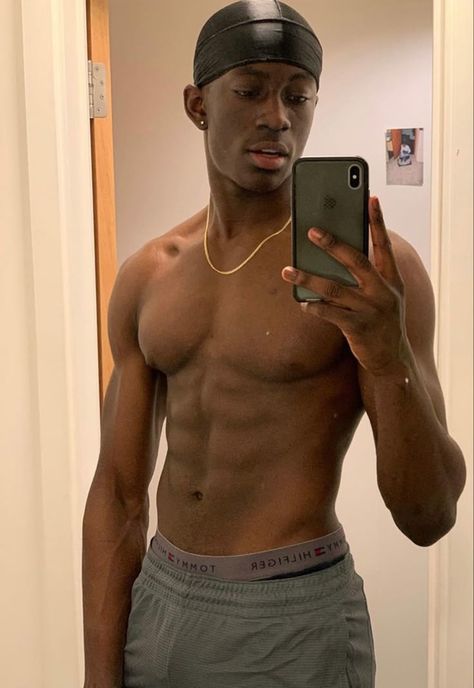 Attractive Black Men, Men Abs, Boys Fits, Dark Skin Men, Dark Men, Best Friend Outfits, Men Stylish Dress, Model Inspo, Shirtless Men