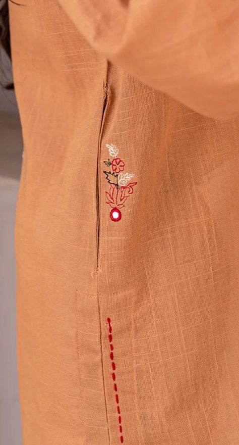 Simple Hand Embroidery Designs For Kurti, Embroidery Fashion Detail, Simple Hand Embroidery Patterns, Hand Embroidery Dress, Embroidery On Kurtis, Trendy Shirt Designs, Kurti Embroidery Design, Stylish Short Dresses, Fashion Top Outfits