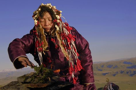 Shaman Woman, Parrot Flying, Spiritual Healer, Sun And Stars, Mountain Top, Ancient Rome, Mongolia, Anthropology, National Geographic