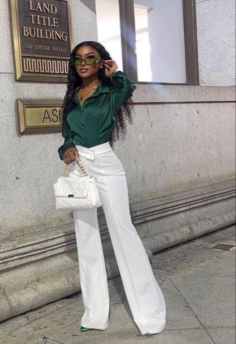 White Pants Dressy Outfit, White Pants Classy Outfit, Green Shirt And White Pants Outfit, Slacks Formal Outfit, White And Brown Outfits For Women, Style Palazzo Pants Outfit, White Pants Outfit Classy, Furneal Ideas Outfits Black, Classy Pants Outfits Party