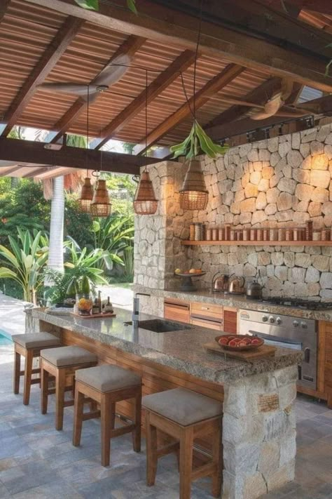 Outside Kitchen Ideas Outdoor Spaces, Outdoor Backyard Kitchen, Outside Kitchen Ideas, Cheap Outdoor Kitchen Ideas, Outdoor Kitchen Counter, Mexican Outdoor Kitchen, Small Outdoor Kitchen Design, Outside Kitchen, Dirty Kitchen