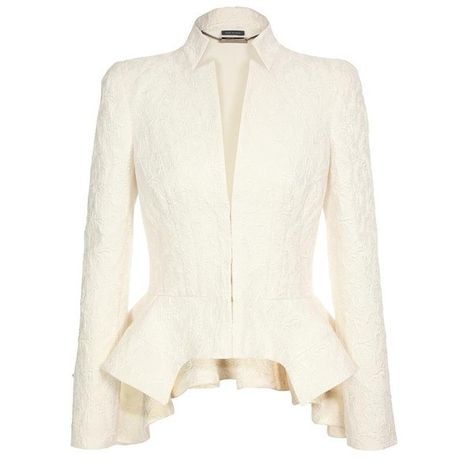 ALEXANDER MCQUEEN Silk-cotton Jacquard peplum jacket ❤ liked on Polyvore Gilet Kimono, White Peplum, Peplum Jacket, Kate Middleton Style, Womens Jackets, Silk Jacket, White Jacket, White Silk, Brown Fashion