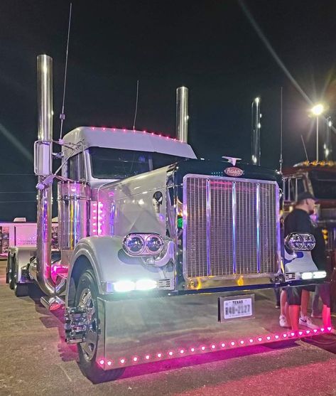 Cdl Aesthetic, Big Truck Aesthetic, Semi Interior, Trucker Aesthetic, Female Truck Driver, Pink Semi Truck, Cdl Truck, Cool Semi Trucks, Semi Trucks Humor