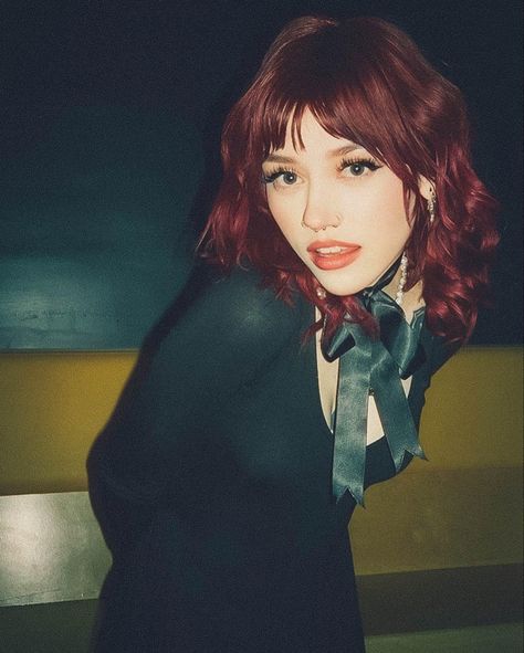 Kailee Morgue, Rocker Chick, Girls Characters, Doll Hair, Girl Crushes, Aesthetic Hair, Short Bob, Makeup Art, Face Claims