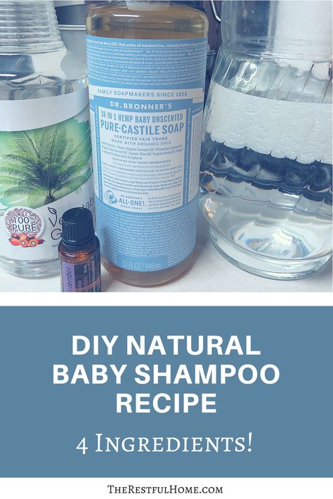 Not sure you want to pour a mixture of unknown ingredients on your baby's head anymore? Tired of paying so much? Try making this DIY natural baby shampoo! Homemade Baby Shampoo, Toddler Shampoo, Crunchy Baby, Baby Body Wash, Crunchy Mama, Natural Hair Shampoo, Baby Detergent, Homemade Shampoo, Diy Shampoo