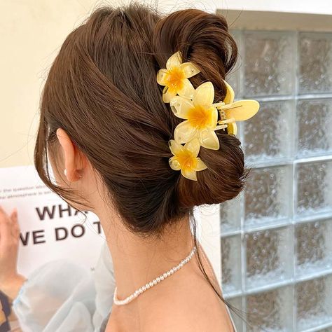 Aesthetic Claw Clip, Elegance Hair, Korean Flower, Flower Hair Claw, Shark Clip, Stylish Aesthetic, Floral Accessories Hair, Hair Claw Clips, Hair Accessories Clips