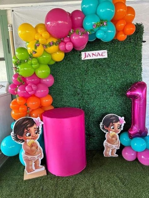 Moana First Birthday Party Ideas, Moana 1st Birthday Party Ideas, Moana Birthday Party Ideas Decoration, Moana First Birthday Party, Baby Moana Birthday Party, Moana Birthday Decorations, Moana Party Decorations, Moana Birthday Party Ideas, Moana Decorations