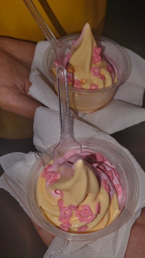 Food | Food Lover | Ice Cream | Ice Cream Aesthetic | Ice Cream Lover | Dessert Lover | Strawberry Gelato | Gelato Aesthetic | Romantic Date Ideas | Date Night Aesthetic Softy Ice Cream Snap, Night Ice Cream Snap, Ice Cream Date Couple, Ice Cream Aesthetic Night, Ice Cream Date Aesthetic, Ice Cream Date Night, Couple Ice Cream, Gelato Aesthetic, Aesthetic Ice Cream