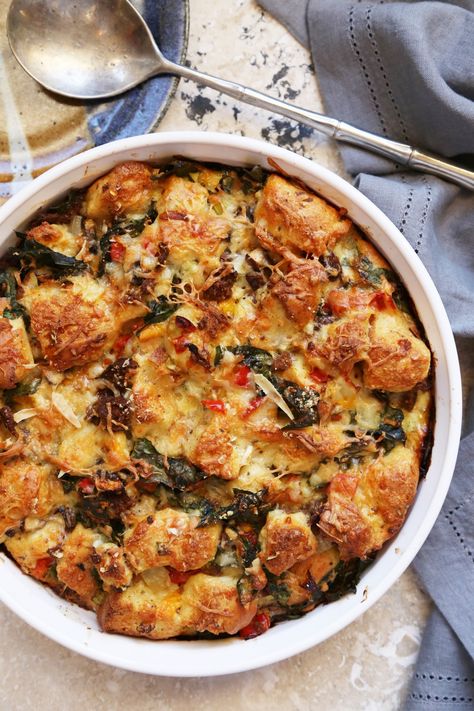 Bread Pudding Savory, Vegetable Strata, Strata Recipe, Savory Bread Pudding, Vegetable Ramen, 5 Star Recipes, Savoury Bread, Strata Recipes, Savory Bread Puddings