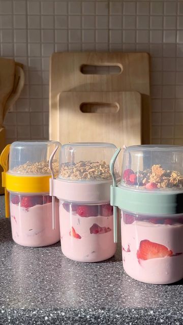 Cute Containers Food, Lunch Box Containers Aesthetic, Aesthetic Lunch Containers, Cute Tupperware Aesthetic, Cute Food Containers, Aesthetic Lunch Box Ideas, Kawaii Lunch Boxes, Lunchbox Ideas For Adults, Lunch Box Aesthetic