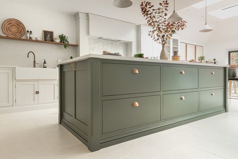 The Courthouse Kitchen | Shere Kitchens - beautiful kitchens custom made in Shere Guildford Surrey Green Kitchen Island, Guildford Surrey, Kitchen Transitional, Green Island, Open Plan Kitchen Living Room, Kitchen Dining Living, Kitchen Cabinet Knobs, Kitchen Extension, Transitional Kitchen