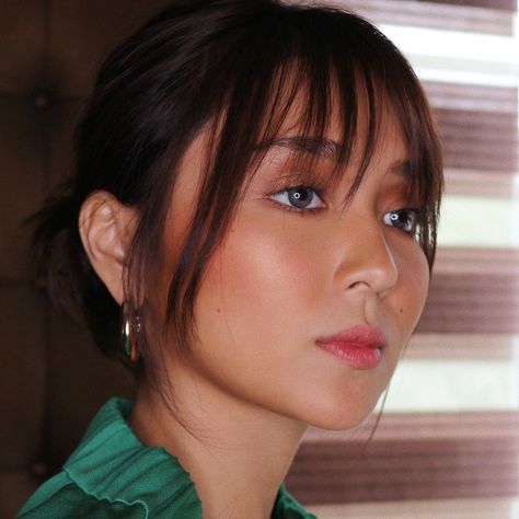 Kathryn Bernardo Outfits, Daughter Hairstyles, Fall Fashion Coats, Daniel Padilla, Kathryn Bernardo, Good Hair Day, Brunette Hair, About Hair, Brunette Hair Color