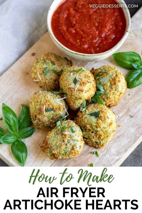 Breaded Artichoke Hearts are coated in parmesan and seasoned breadcrumbs and then oven-baked, fried or air-fried. Crispy, tender and so easy! Mini Baked Potatoes, Veggie Desserts, Vegan Bacon Bits, Fried Artichoke, Baked Artichoke, Vegan Parmesan Cheese, Artichoke Recipes, Lchf Recipes, Vegan Parmesan