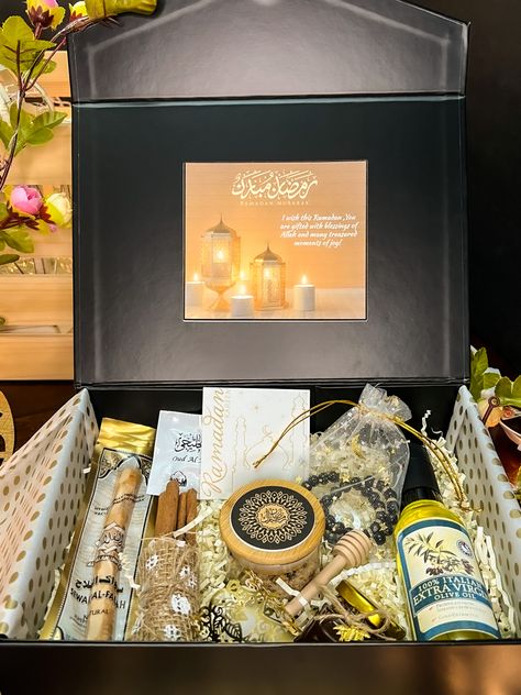 Checkout this beautiful Ramadan Gift box @meeshasaccessories Golden Tea, Mini Glass Jars, Ramadan Decoration, Ramadan Greetings, Prayer Times, Ramadan Gifts, Eid Gifts, Islamic Gifts, Luxury Gift Box