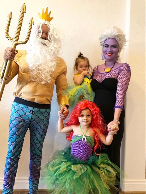 Little mermaid family costume Mermaid Family Costume, Little Mermaid Family Costume, Ariel Costume Kids, Family Halloween Photoshoot, Disney Family Costumes, Mermaid Family, Family Themed Halloween Costumes, King Triton, Mermaid Halloween Costumes