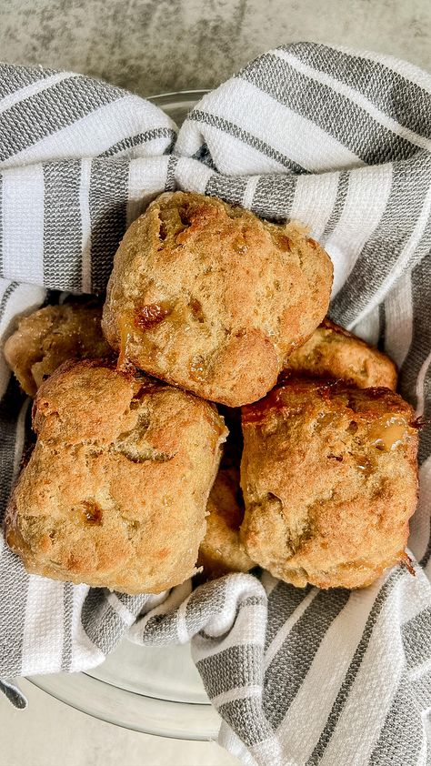 These animal-based dinner rolls are made with ground pork, pork rinds, eggs, milk, ghee, sea salt + are lightly sweetened with maple syrup. Honey Mustard Dipping Sauce, Low Fat Low Carb, Lemon Blueberry Muffins, Thanksgiving Food Desserts, Processed Sugar, Pork Rinds, Nutrient Dense Food, Diet Help, Chicken Bacon