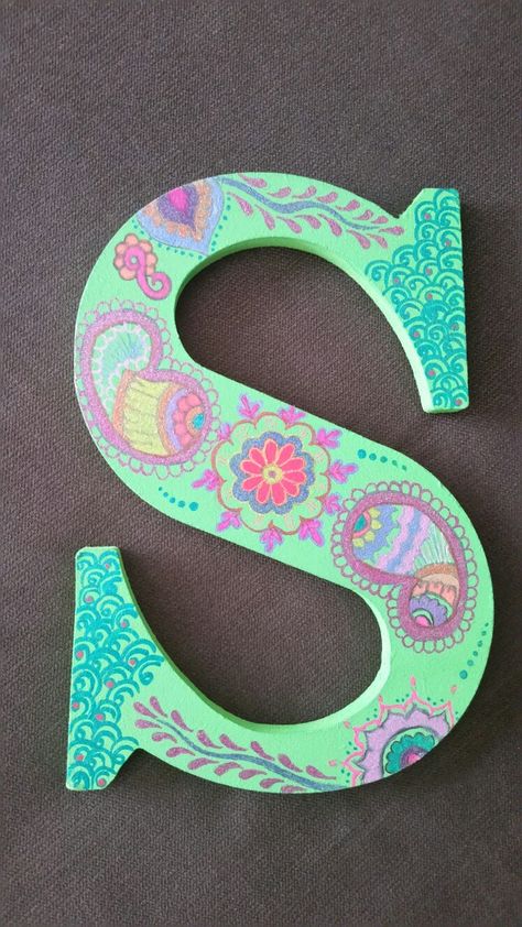 Cardboard letter S decor Cardboard Letter Painting Ideas, Letter Painting Ideas, Wood Letter Painting Ideas, Diy Alphabet Letters, Wood Letters Decorated, Letter Painting, Cardboard Letters, Redecorating Ideas, Monogram Ideas