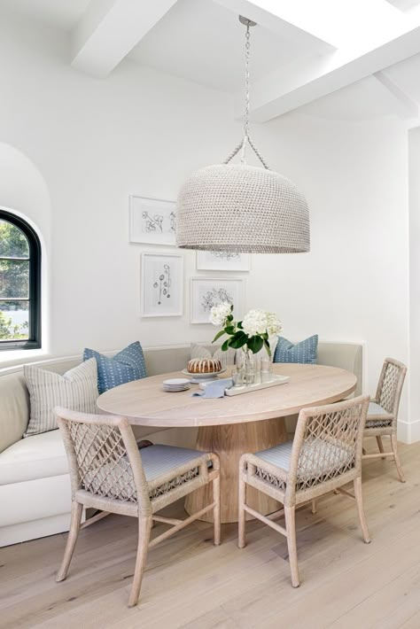 Dinning Nook, Oak Kitchen Table, Modern Breakfast Nook, Miami House, Kitchen Table Oak, White Oak Kitchen, Coastal Dining Room, Coastal Dining, Custom Dining Tables