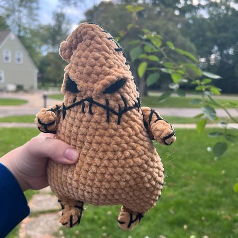 I can’t believe my eyes! It’s oogie!! Crochet halloween pattern, crochet halloween plushie Halloween Plushies Crochet, Oogie Boogie Crochet Pattern Free, Crochet Halloween Plushies, Halloween Crochet Plushies, Oogie Boogie Man, Crochet Characters, Crochet Plushies, Crochet Plushie, Crochet Halloween