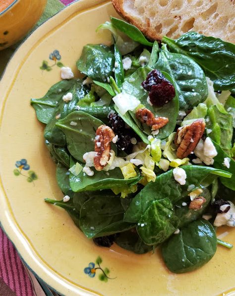 Spinach Dijon Salad, Blue Cheese Spinach Salad, Spinach And Blue Cheese Salad, Spinach Cranberry Pecan Salad, Spinach Salad With Blue Cheese, Outback Blue Cheese Pecan Chopped Salad, Pear And Blue Cheese Salad, Dressing Vinaigrette, Cranberry Spinach Salad