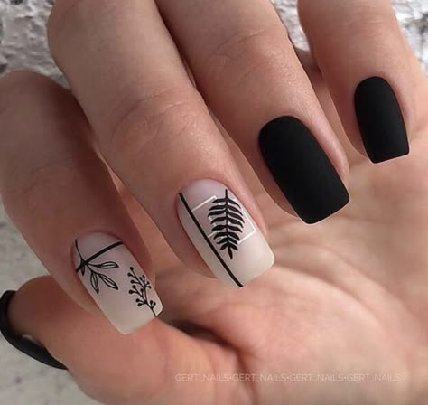 Discovered by ξτhεrεαl۵. Find images and videos about love, fashion and photography on We Heart It - the app to get lost in what you love. Black Acrylic Nail Designs, Kutek Disney, Nagellack Trends, November Nails, Black Acrylic Nails, Nail Design Inspiration, Short Nails Art, Short Acrylic Nails Designs, Luxury Nails