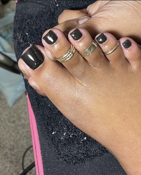 Fall Color Toe Nails, Color Toe Nails, Toe Nail Ideas, Nails Black Women, Metallic Nail Colors, Black Toe Nails, Nail Goals, Gel Toe Nails, Acrylic Toes